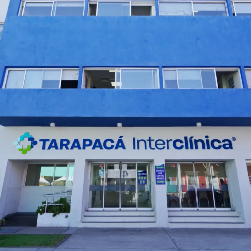Fachada de Clínica Tarapacá.